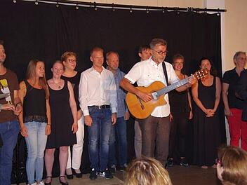 Die Absolventenshow der Kabarettakademie fand auf dem Heiligenhof statt. Foto: Klaus Werner