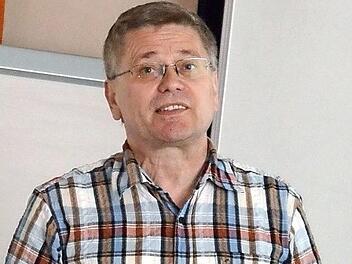 DGB-Kreisvorsitzender Wolfgang Schmitt spricht sich für einen Kurswechsel in der Rentenpolitik aus. Foto: K.- H. Hofmann
