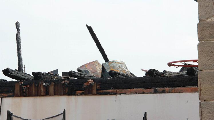 Am Tag nach der Brandnacht Foto: Andreas Lösch