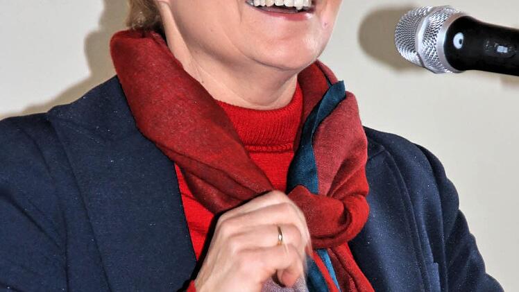 Die Bundestagsabgeordnete Sabine Dittmar (Wahlkreis Rhön-Haßberge) wurde beim Bezirksparteitag der SPD für den ersten unterfränkischen Frauenplatz auf der Bundestags-Landesliste ihrer Partei nominiert.  Foto: Dieter Britz