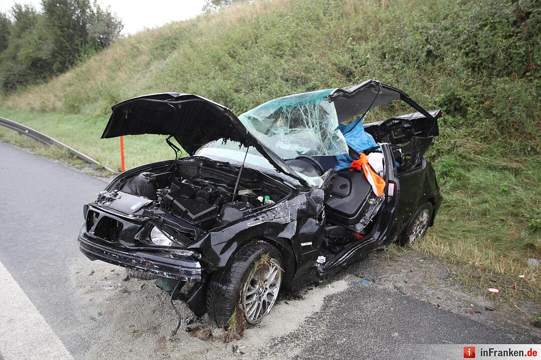 Schwerer Unfall auf A93 bei Höchstädt