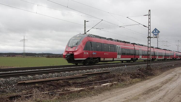 Die Bahn baut.  Foto: Josef Hofbauer
