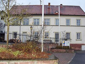Die Schule in Wittershausen könnte eine neue Begegnungsstätte im Ort werden. Die Bürger sind jedenfalls der Meinung, dass das Gebäude erhalten bleiben sollte.     Foto: Günther Straub