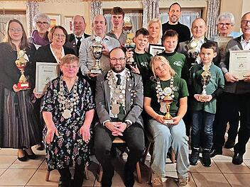 Gewinner und Geehrte des Vereins ZSG Germania 1900 Wiesenthau.