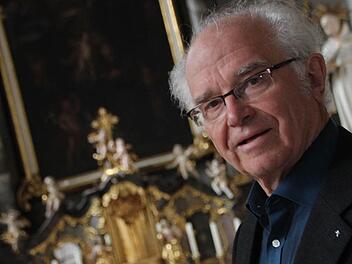 Pater Josef Stöckl in der Klosterkirche St. Anton. Foto: Andreas Oswald