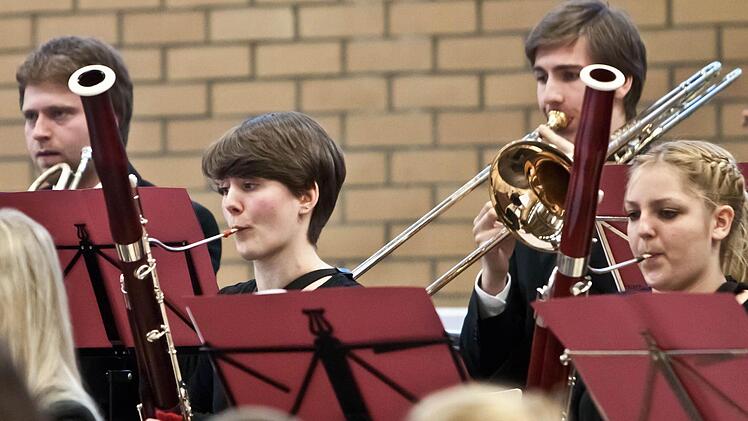 Unter der Leitung von Till Fabian Weser gastierte das Jugendsymphonieorchester Oberfranken erstmals in Bad Rodach.Foto: Jochen Berger