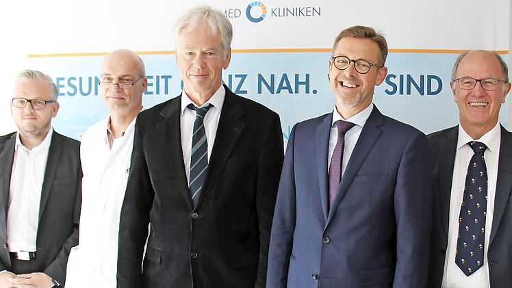 Veränderung im Klinikum (von links): Thomas Hergt, Markus Ketteler, Steffen Probst, Georg Breuer, Johannes Brachmann  Foto: Birgit Schwabe