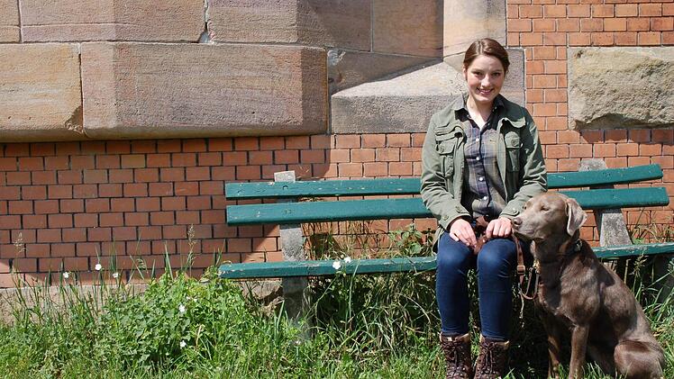 Greta Albrecht ist gerade dabei, die Jägerprüfung abzulegen. Die Landwirtin hätte gern an einem speziell auf ihre Vorkenntnisse zugeschnittenen Kurs teilgenommen. Doch im vergangenen Jahr kamen nicht genug Teilnehmer zusammen. Fotos: Rainer Lutz