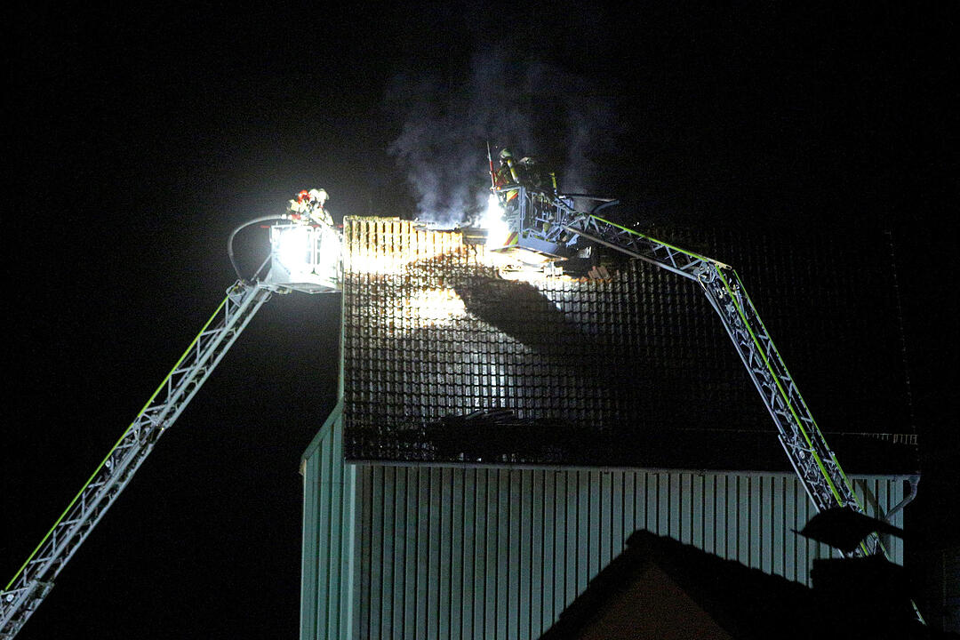 Großeinsatz in Draisendorf: Brand und Verpuffung bei Mühle – großer Schaden