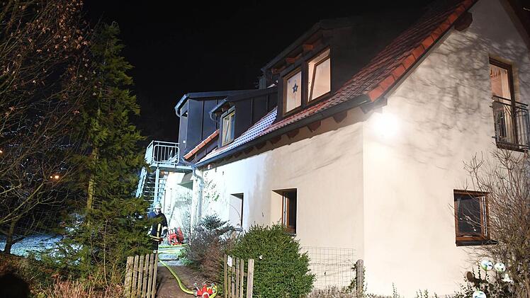 Zimmerbrand am Unterauracher Weg. Foto: Ronald Rinklef