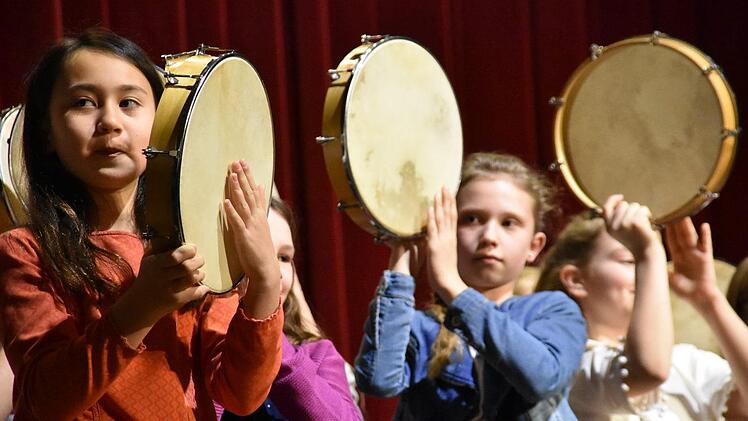 Impressionen vom Schulkonzert des MGF-Gymnasiums Kulmbach. Foto: Uschi Prawitz