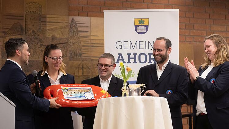 Ahorn: "Herausforderungen gemeinsam meistern" - Welche Ehrungen und Themen beim Empfang anstanden