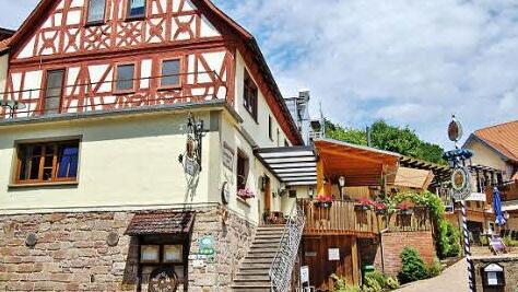 Der Landgasthof zum Weißen Rössl in Stralsbach.  Fotos: Sigismund von Dobschütz