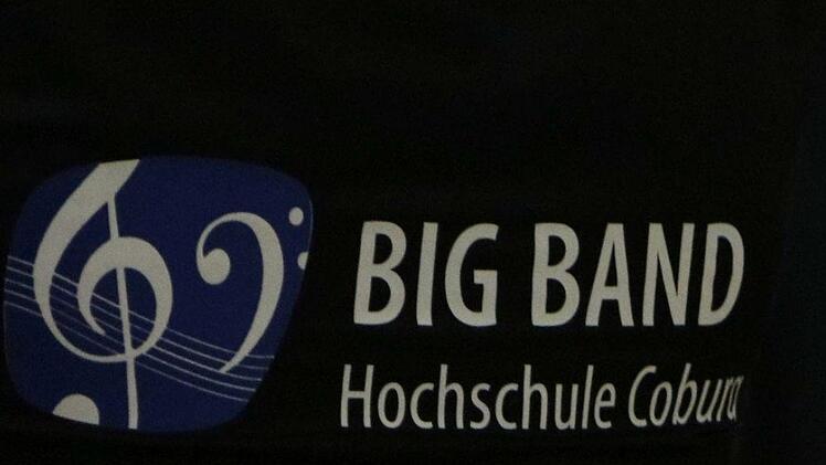 Die Konzerte von Hochschulchor und Hochschul-Bigband zum "Campus.Open Design" finden in diesem Jahr erstmals in der Aula statt und bieten ein vielfältiges Programm zum Thema "Elemente".Foto: Jochen Berger