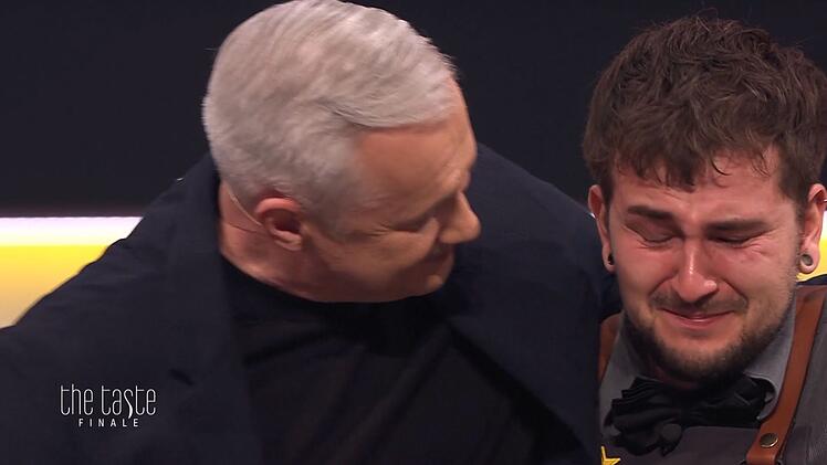 Cyrill kommt weiter - doch sein Freund und Teamkollege Leo muss gehen. Da kann er die Tr&auml;nen nicht mehr aufhalten.