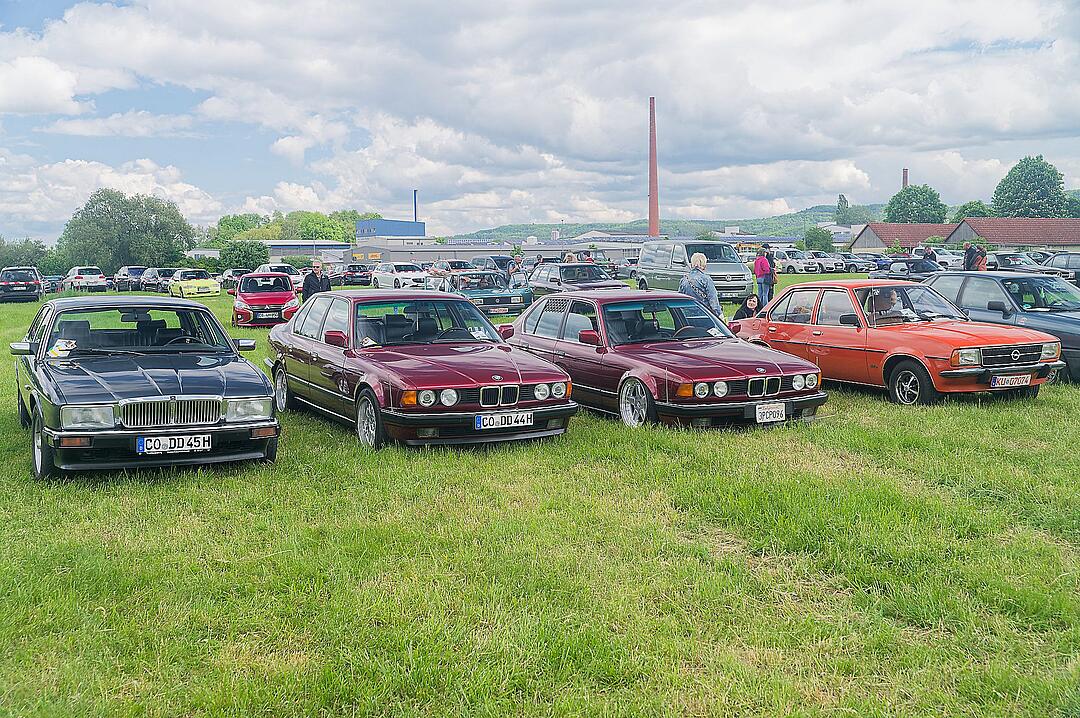 Auf dem Platz am Siedlerheim in der Auwaldsiedlung.