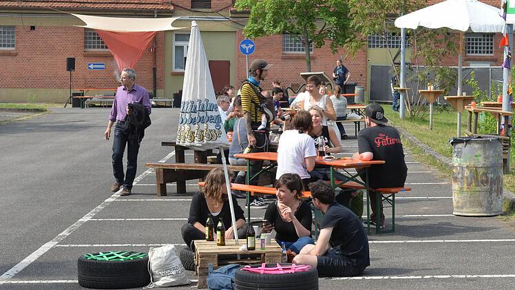Am Freitag hat das Festival um 15 Uhr begonnen. Foto: Ronald Rinklef