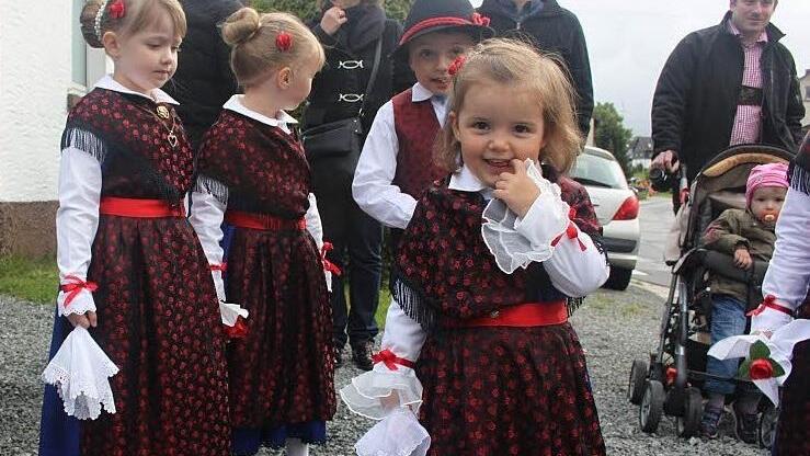 Auch der Hirschelder Nachwuchs kommt zur Kirchweih in Tracht.Foto: Veronika Schadeck