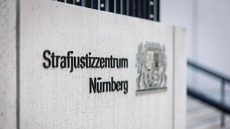 N&uuml;rnberg: Drei M&auml;nner verurteilt - Handel mit Waffen und Drogen