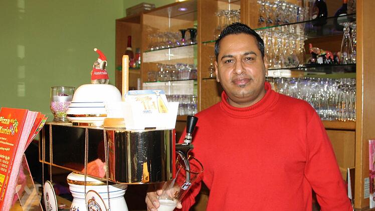 Sukhpal Singh lebt bereits seit zwölf Jahren in Bad Kissingen, er fühlt sich hier wohl und hat sogar Arbeitsplätze geschaffen. Foto: Ralf Ruppert