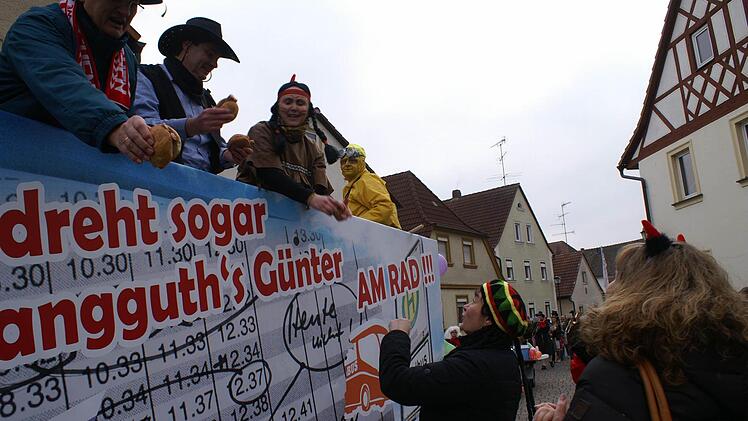 Faschingsumzug in Rattelsdorf Foto: Renate Neubecker
