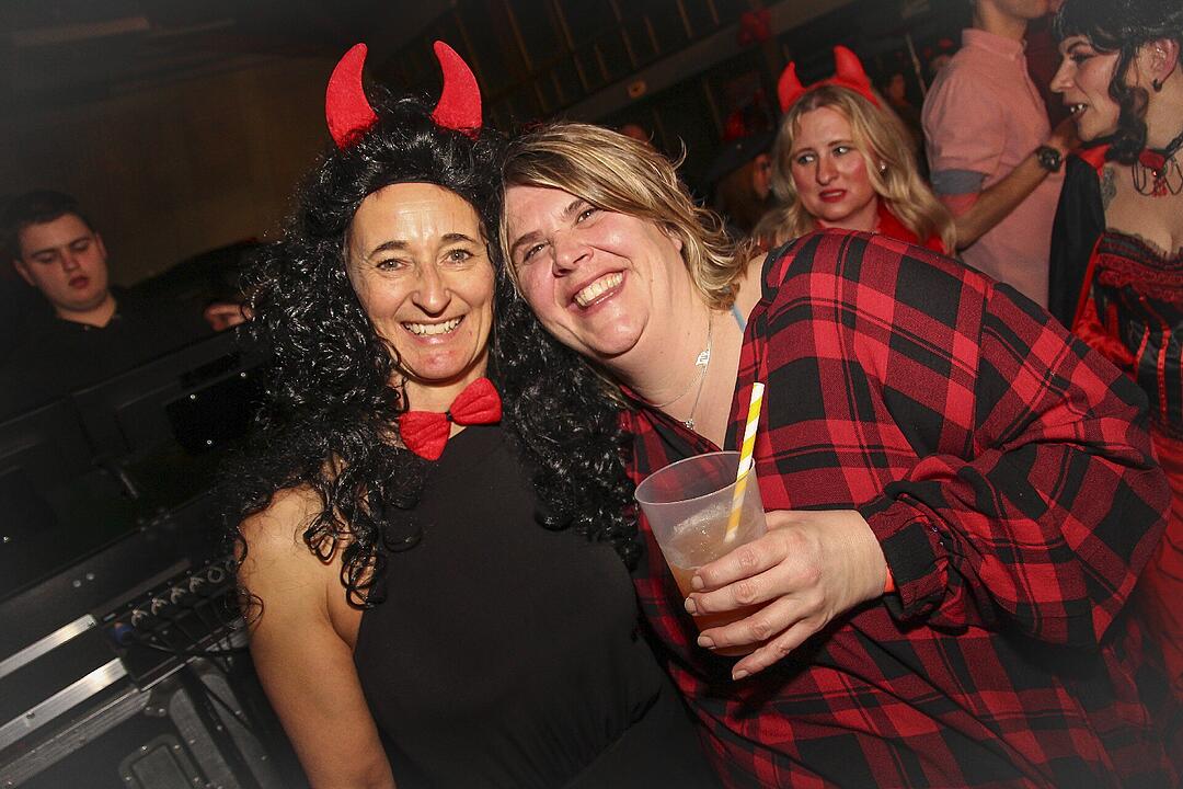 Faschingsparty vom Feinsten in der Stadthalle Stadtsteinach.