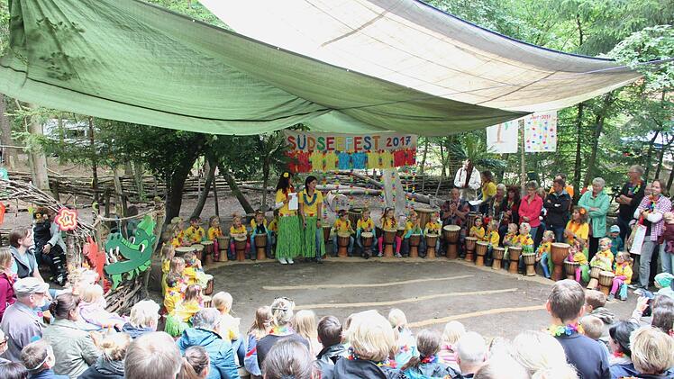 Impressionen aus dem Waldkindergarten  Foto: Johanna Blum