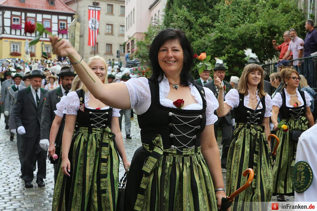 Kronacher Freischießen: Schützenauszug