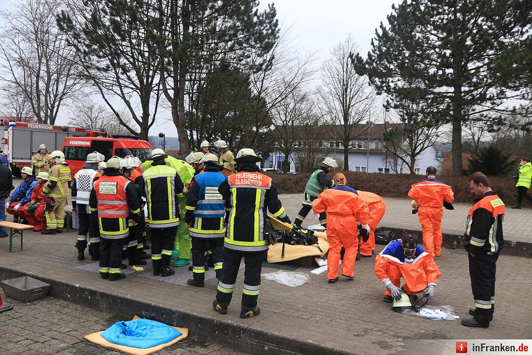 Giftstoffalarm in Gesamtschule Hollfeld - Ein Lehrer verletzt