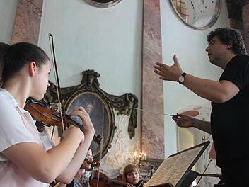 Alle Musikstudenten leben und spielen vier Wochen auf Schloss Weissenstein. Fotos: Diana Fuchs