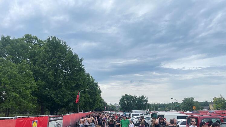 Rock im Park 2022: 2,5 Stunden Warteschlange vor dem Festival-Einlass