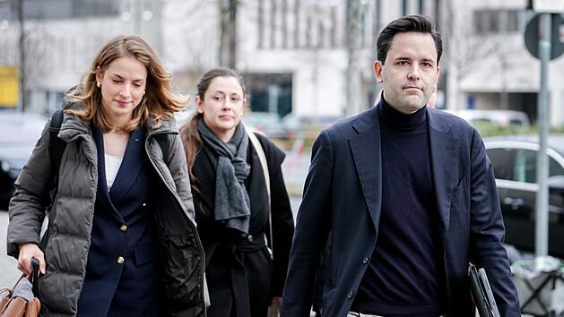 Gremiensitzungen und Statements der Bundesparteien