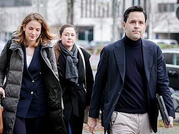 Gremiensitzungen und Statements der Bundesparteien