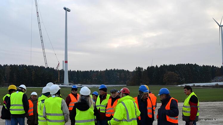 Zahlreiche Besucher machten sich ein Bild von der Wimdparkanlage Neudorf. Fotos: Andrea Spörlein