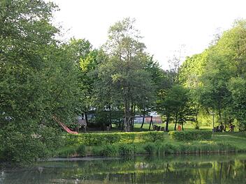 Hier in der Nähe der Siedlungsstraße/Am Teich soll eine Freizeitanlage entstehen. Foto: Veronika Schadeck