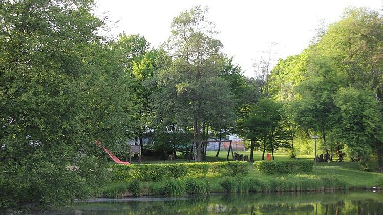 Hier in der Nähe der Siedlungsstraße/Am Teich soll eine Freizeitanlage entstehen. Foto: Veronika Schadeck