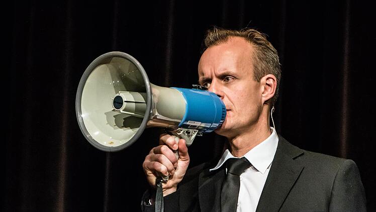 Impressionen von Max Uthoffs Coburg-Gastspiel im Kongresshaus.Foto: Jochen Berger