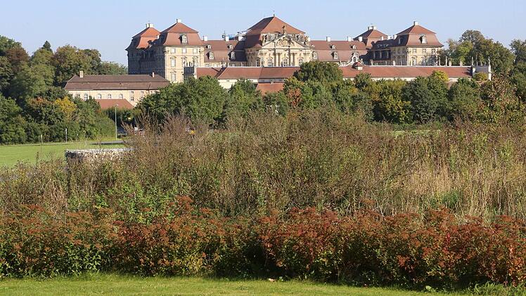 Seit Anfang des 18. Jahrhunderts das Wahrzeichen von Pommersfelden: Schloss Weissenstein. Fotos: Barbara Herbst