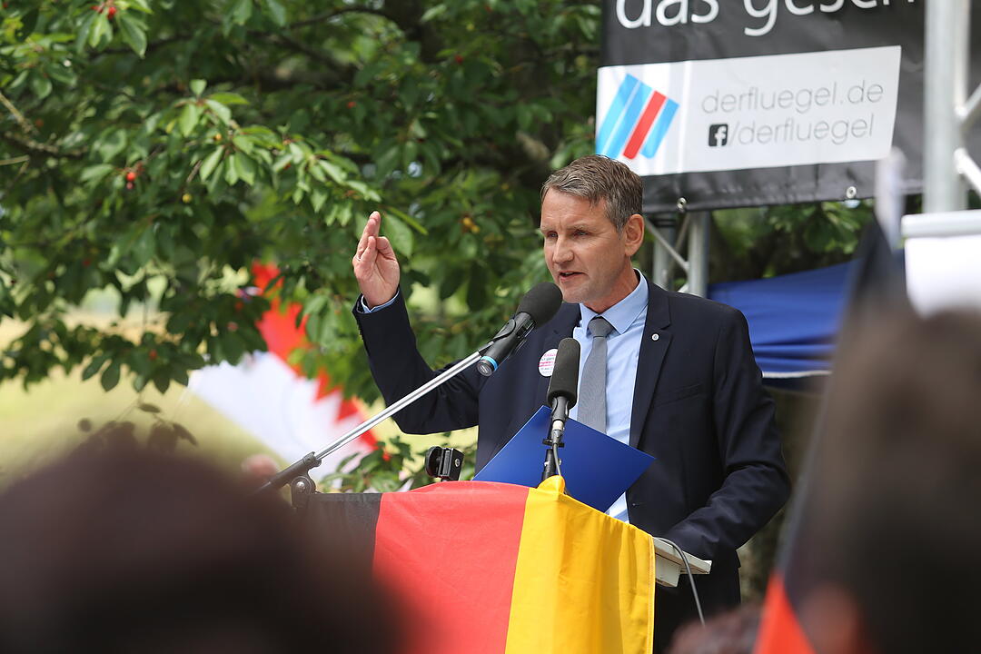 Höcke demonstriert in Mödlareuth im Landkreis Hof