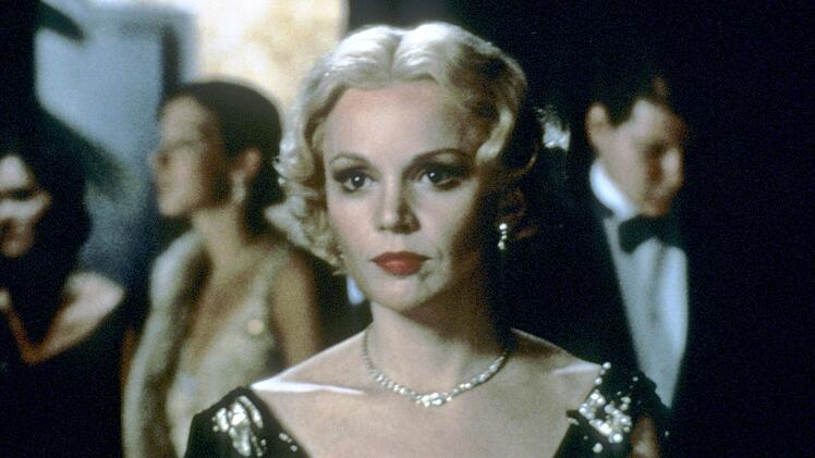 Nach einem Raub&uuml;berfall wird Carol (Tuesday Weld) Max' Freundin.