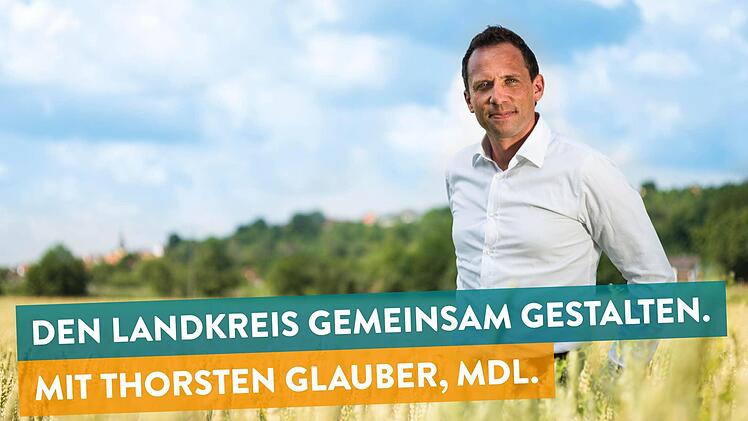 Viele Gesichter, viele Strategien: Die Kandidaten setzen auf unterschiedliche Werbebotschaften zur Wahl. Der Landtagsabgeordnete der Freien Wähler aus Forchheim, Thorsten Glauber, will mit den Bürgern via Internet direkt kommunizieren und "den Landkreis gemeinsam gestalten".