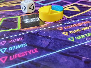 Spiele-Test Trivial Pursui Hausparty XL: 2022er-Neuauflage des Quiz-Klassikers