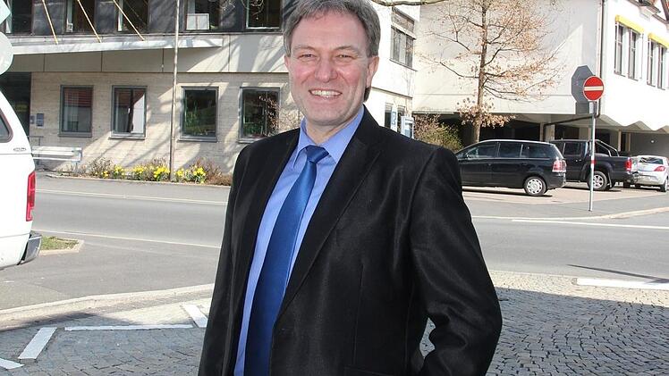 Heute genau vor 100 Tagen bezog Klaus Löffler sein Büro im Landratsamt in Kronach.  Foto: Veronika Schadeck