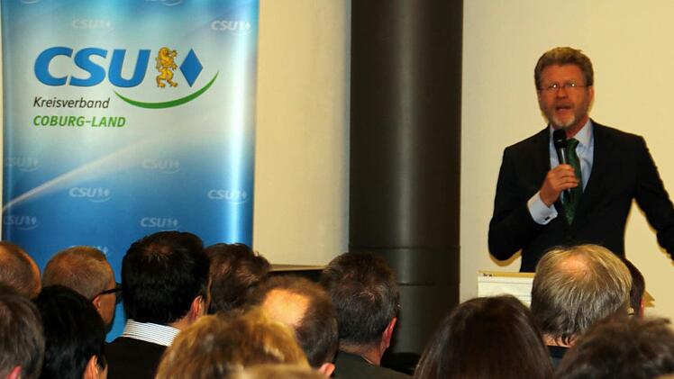 Aufmerksame Zuhörer hatte Staatskanzlei-Chef Marcel Huber beim Neujahrsempfang der Kreis-CSU. Fotos: Bettina Knauth