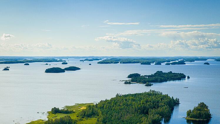 Finnland ist auch bekannt als das Land der tausend Seen. &Uuml;ber 187.000 Gew&auml;sser z&auml;hlt das Land.