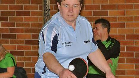 Mit 8:2 trumpften die Damen des SV Fischbach beim TSV Windheim II auf und haben damit die Chance auf Platz 2. Edith Kastner blieb in ihren zwei Einzeln und im Doppel mit Tanja Tittel unbezwungen. Foto: Hans Franz