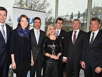 Heinrich Rudrof (rechts) beim Neujahrsempfang 2017 der Bamberger CSUFoto: Ronald Rinklef