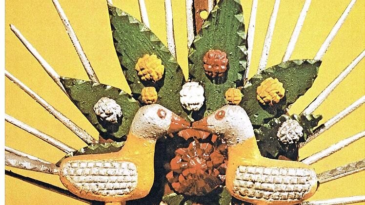Das Cover des Studienprogramms des Bayerischen Fernsehens zierten 1975 zwei skurrile Vögel aus Fischers Werkstatt. Fotos: Helmut Geiger