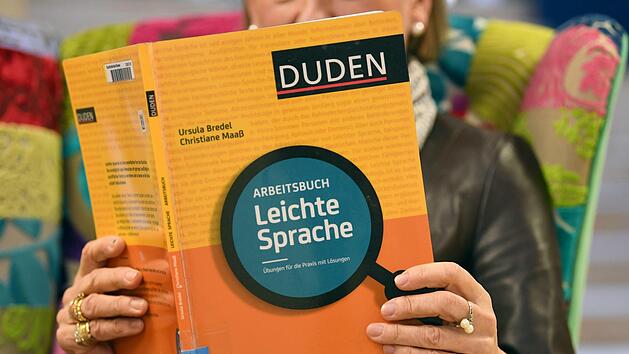 "Schreibt man das so?": Viele Menschen haben Probleme mit der Rechtschreibung. Kein Wunder, denn diese 10 Wörter haben es in sich. Teste deine Rechtschreib-Skills in unserem Quiz!