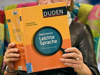 "Schreibt man das so?": Viele Menschen haben Probleme mit der Rechtschreibung. Kein Wunder, denn diese 10 Wörter haben es in sich. Teste deine Rechtschreib-Skills in unserem Quiz!